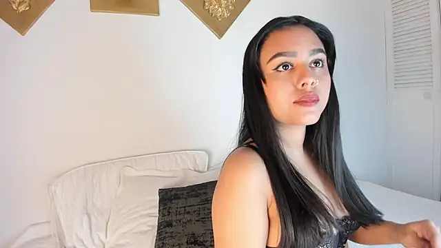 CharlottePetitte online show from 10-22-25, 09:36