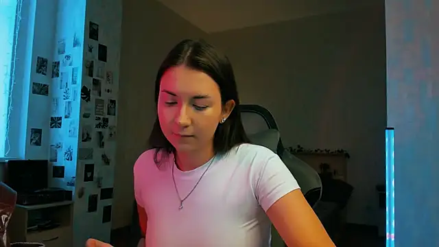 raviolly046 online show from 11-20-25, 09:42