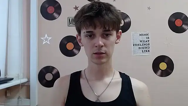 Hoot Dude  online show from 10-09-25, 01:31