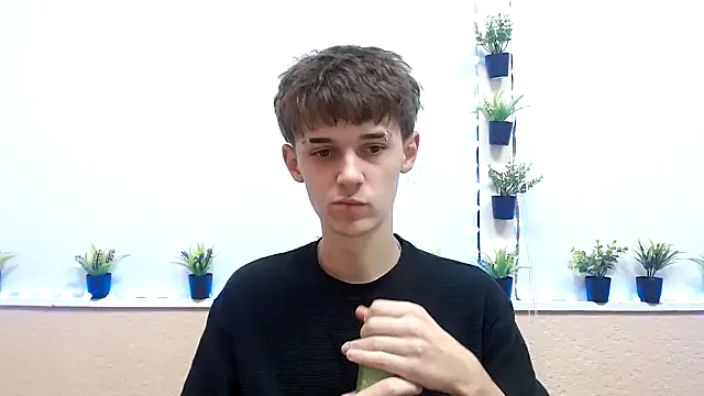 Hoot Dude  online show from 10-29-25, 02:30