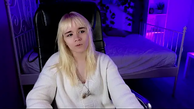 Shuhua Meow online show from 10-03-25, 03:31
