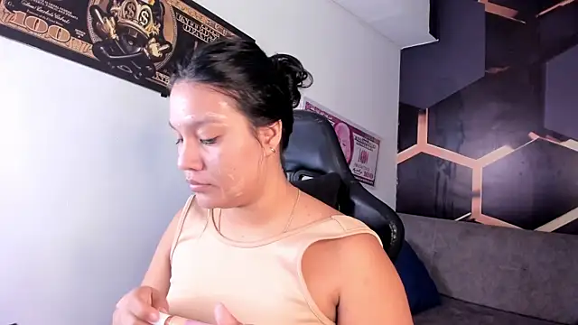 Tamara Johnss  online show from 11-15-25, 03:04