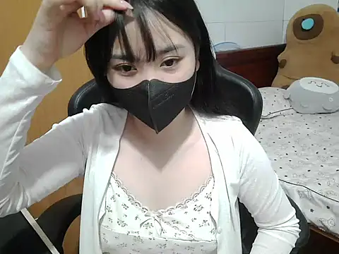 Snapshot of Lilybelle039 chatting on 11-29-25, 05:21 Lilybelle039 online show from 11-29-25, 05:21