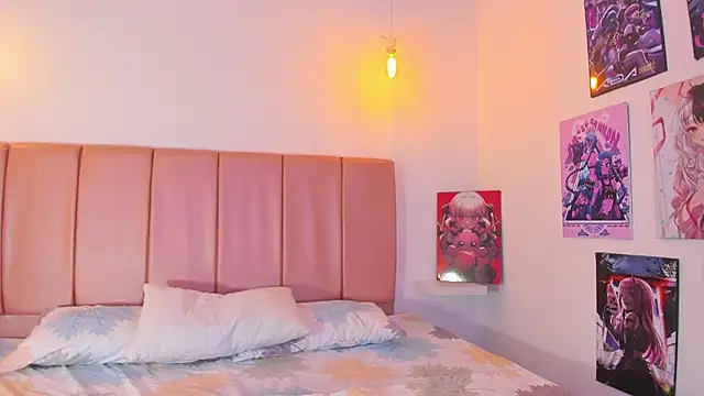 Snapshot of emily__walker chatting on 01-19-26, 04:05 emily walker online show from 01-19-26, 04:05