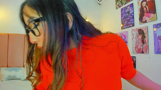 Snapshot of emily__walker chatting on 02-10-26, 04:16 emily walker online show from 02-10-26, 04:16