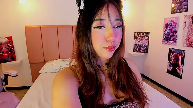 Snapshot of emily__walker chatting on 02-11-26, 03:55 emily walker online show from 02-11-26, 03:55