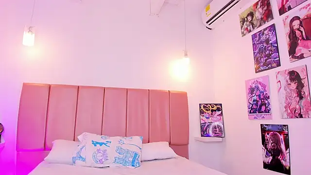 Snapshot of emily__walker chatting on 03-02-26, 04:25 emily walker online show from 03-02-26, 04:25