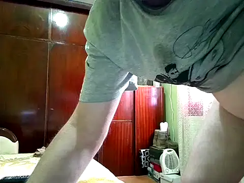 Snapshot of rockos1976 chatting on 10-18-25, 01:12 rockos1976 online show from 10-18-25, 01:12