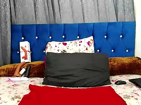 Snapshot of BustyBMWx chatting on 10-29-25, 07:48 BustyBMWx online show from 10-29-25, 07:48