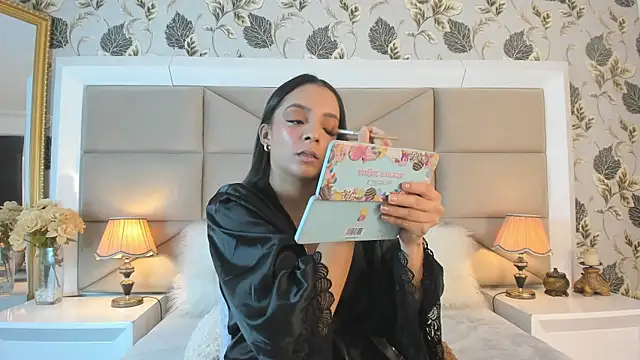 MayaDeLuca online show from 01-13-26, 01:05