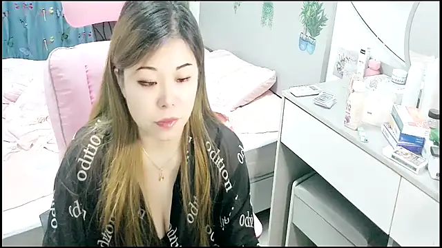 DUODUOBB-2025 online show from 11-09-25, 04:05