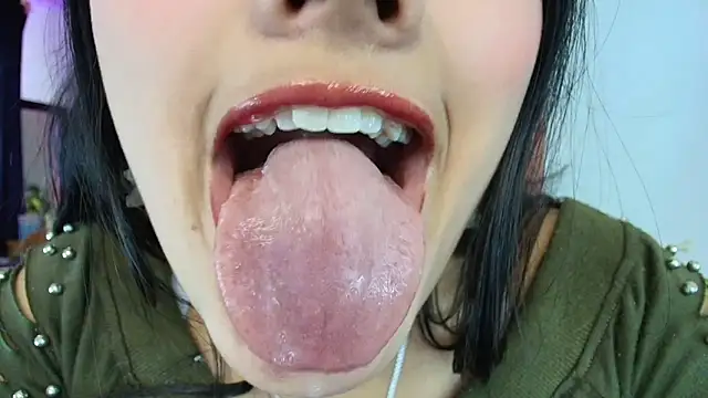 Hinata 21  online show from 02-12-26, 08:59