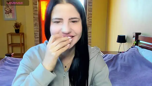 Malibu J online show from 10-27-25, 07:34