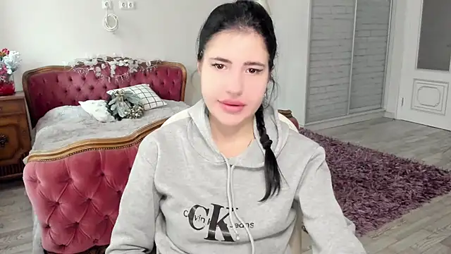 Malibu J online show from 12-20-25, 07:59