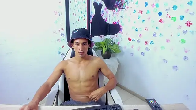 Kingnumb  online show from 09-29-25, 04:01