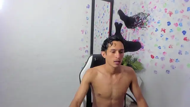 Kingnumb  online show from 10-04-25, 05:22