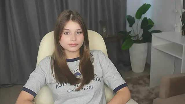 AlexisStrazza online show from 09-27-25, 07:35