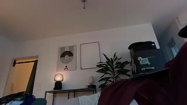 Passion-Frucht online show from 11-05-25, 04:07