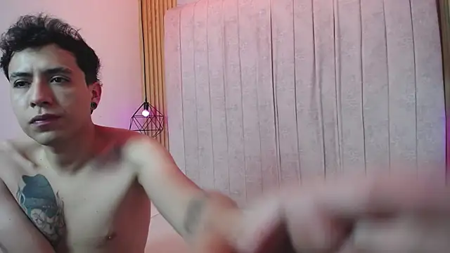 jakeyariana online show from 10-20-25, 07:58