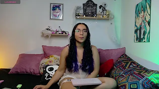 LucyDerby online show from 10-24-25, 12:41