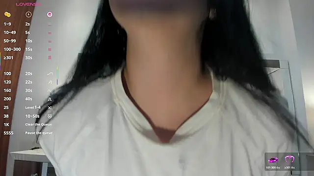 Natasha Kiim  online show from 11-17-25, 12:49