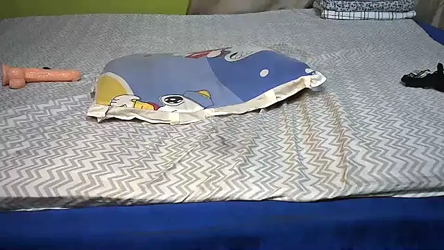 Sweet-Berry  online show from 12-19-25, 10:06