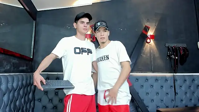 liam coleman25 online show from 11-30-25, 04:49