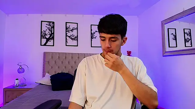 Snapshot of Axel_Draven chatting on 10-10-25, 11:09 Axel Draven online show from 10-10-25, 11:09