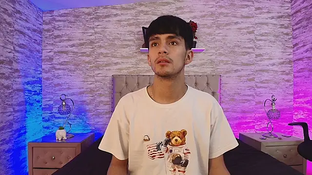 Snapshot of Axel_Draven chatting on 11-11-25, 11:32 Axel Draven online show from 11-11-25, 11:32