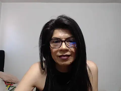 Snapshot of abrilsex23 chatting on 10-15-25, 07:36 abrilsex23 online show from 10-15-25, 07:36