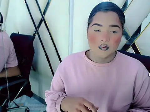 AuroraRoss online show from 10-01-25, 06:36