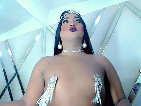 AuroraRoss online show from 10-04-25, 06:39