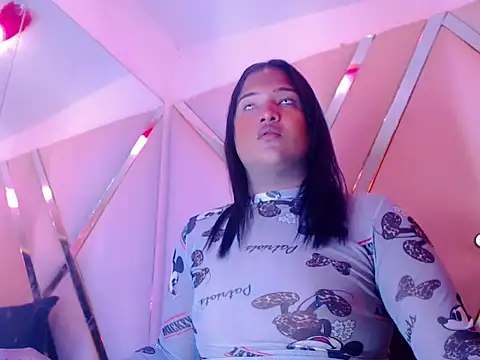 AuroraRoss online show from 10-16-25, 07:04