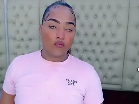 AuroraRoss online show from 11-02-25, 06:10