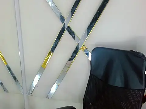 AuroraRoss online show from 11-08-25, 07:56