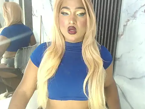 AuroraRoss online show from 11-15-25, 06:44