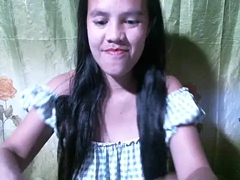 Snapshot of Ligaya_9721 chatting on 10-11-25, 02:37 Ligaya 9721 online show from 10-11-25, 02:37