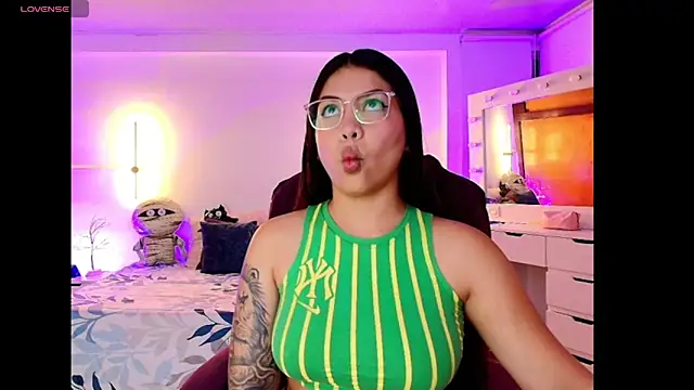 kloe28 online show from 11-04-25, 04:00