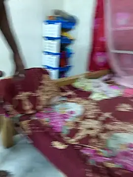 Snapshot of Love_Queen11 chatting on 11-01-25, 08:00 Love Queen11 online show from 11-01-25, 08:00