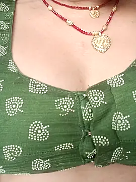 Snapshot of Hot_rieal6 chatting on 02-20-26, 04:53 Hot rieal6 online show from 02-20-26, 04:53