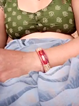 Snapshot of Hot_rieal6 chatting on 02-20-26, 11:00 Hot rieal6 online show from 02-20-26, 11:00