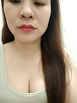 Girl Shy2000 online show from 10-17-25, 05:04