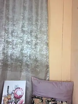 Caramel102004 online show from 10-14-25, 08:20