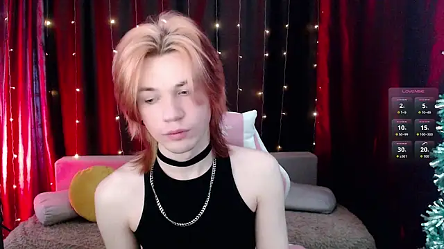 Snapshot of evan_reinhart chatting on 02-14-26, 10:45 evan reinhart online show from 02-14-26, 10:45