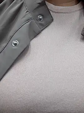 Kimkhaepretty online show from 10-08-25, 03:37