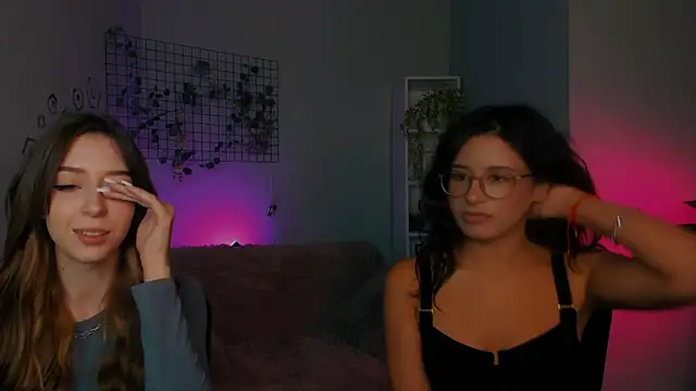 Snapshot of lia_make_love chatting on 10-04-25, 11:41 lia make love online show from 10-04-25, 11:41