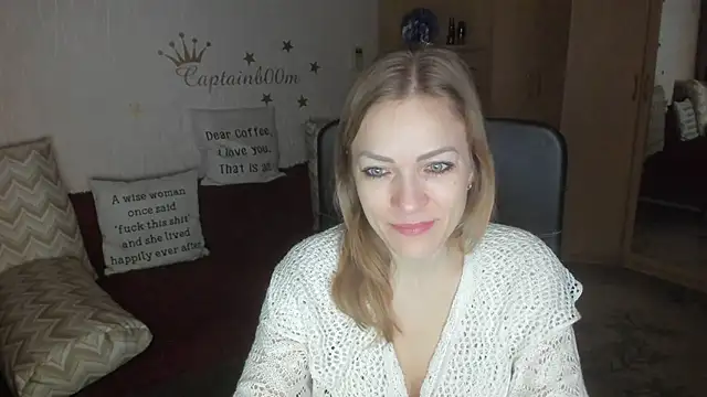 Tiffany Bates online show from 11-27-25, 03:30