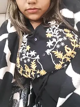 Miss Rose   online show from 11-08-25, 05:56