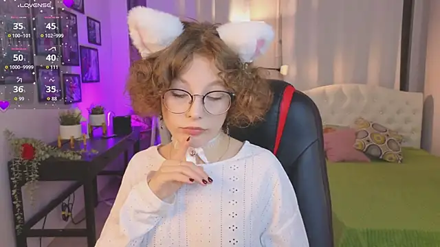 Bubblegum Babe  online show from 10-29-25, 08:21