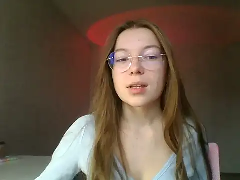 Snapshot of Melirynn chatting on 10-24-25, 08:55 Melirynn online show from 10-24-25, 08:55